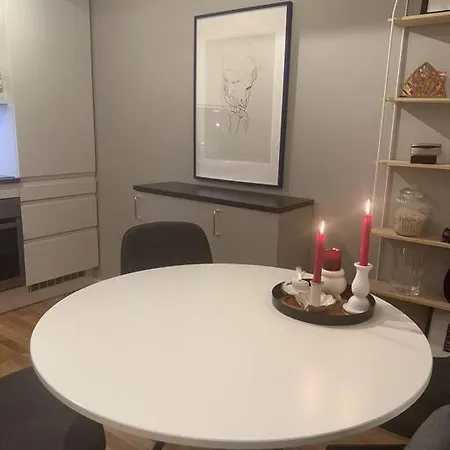 2 Roms Leilighet M/parkering I Garasje Til Leie Апартаменты *